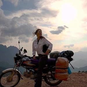 Meet your Posher, Abbey